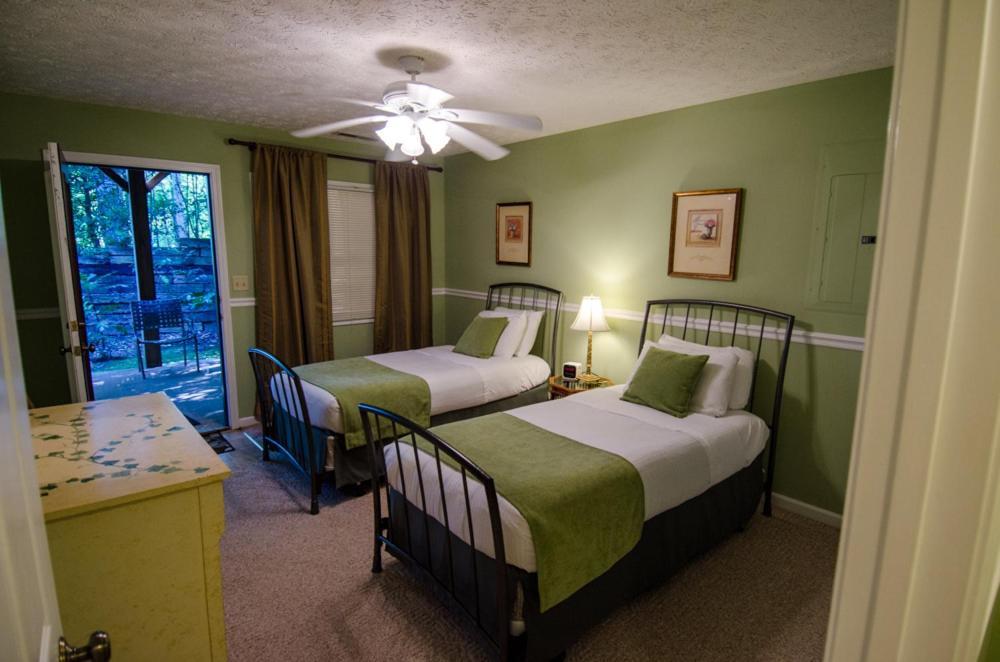 Asheville Cabins Of Willow Winds Esterno foto
